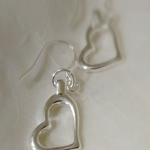 .925 Hollow Heart Earrings - Picture 1 of 3